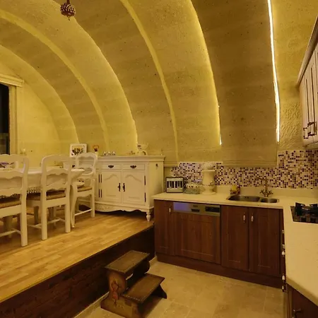 Iris Cave Cappadocia * أورتاحصار